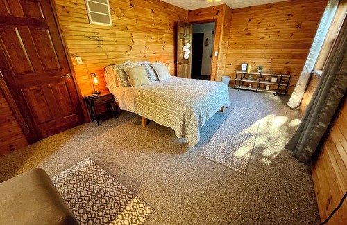 Halfway Other | Country Guest House in Quiet Mennonite Community - Family Friendly!