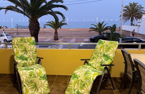 El Grau de Moncofa Apartment | Oceanfront - Ideal for couples and telecommuting