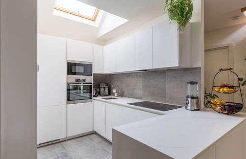 Schipperskwartier Apartment | Penthouse Duplex w/Elevator, Terrace, Office & Piano near Eilandje & Center