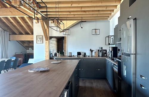 Eclose-Est Apartment | Apartment Chalet des Lacs - Alpe d’Huez