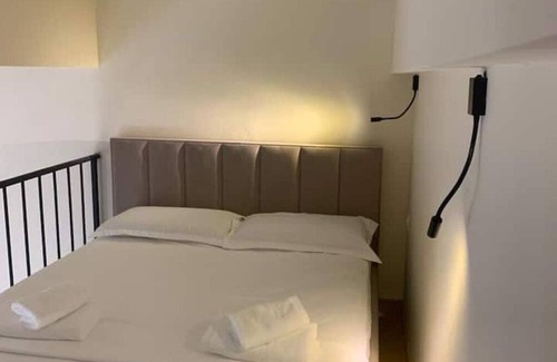 Kodrra Hotel | Stylish Central Duplex in Heart of Saranda