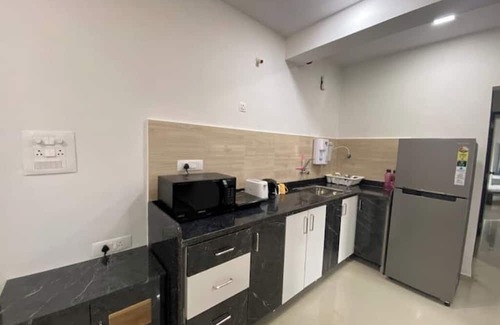 Arpora Villa | Hi5 Stays SEaRENITY Chic 2BHK with pool North Goa