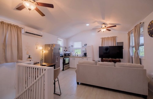 Caye Caulker Apartment | Two story house with king size bed in beautiful Caye Caulker