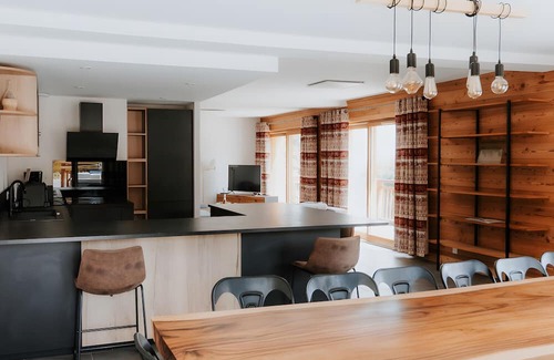 La Toussuire Ski Chalet | Chalet 'Salt Lake' with Mountain View, Private Terrace and Wi-Fi