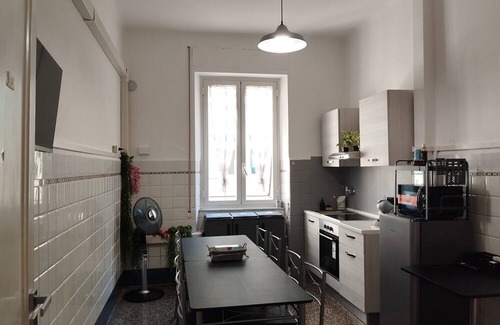 San Teodoro Apartment | La Dimora della Lanterna: 3 Bedroom Apartment with Balcony