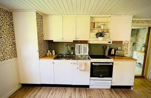 Vretstorp Ski Chalet | Charming, renovated holiday home in a secluded location a few minutes from the lake