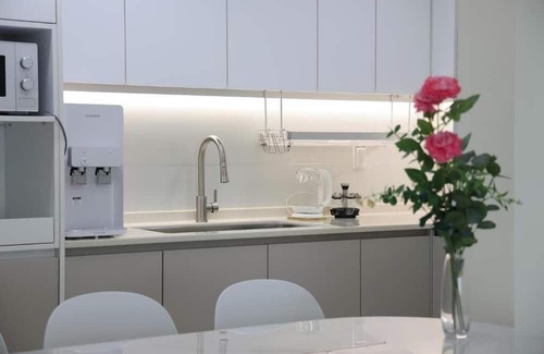 Goyang Villa | [AWESTAY201] Seoul near DMC/New, Full Option/Sleeps8/3BR,5Beds,1BA/Free Parking