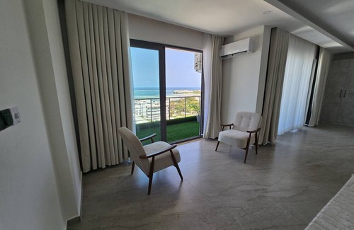 Mombasa Apartment | Spacious 6-bedroom apartment with fitness room and AC in vibrant Mombasa