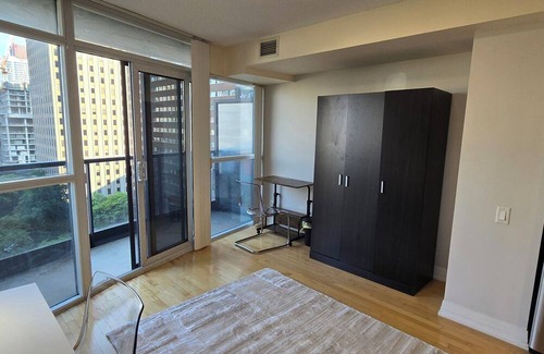 Church and Wellesley Condo | Downtown Toronto Condo | WiFi, Gym & Pool – Steps to Subway & Eaton Centre