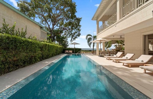 Gibbs Bay Villa | Calabash Summary: Nes