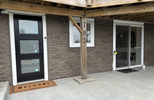 Port Edward House | 2BR Seaside Haven Retreat