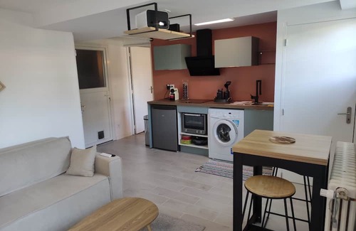 Poitiers Apartment | Apartment with garden