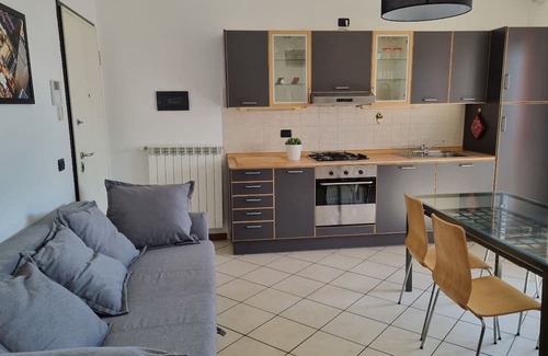Gallarate Apartment | Cozy one-bedroom apartment with large balcony 10 minutes from Milan Malpensa. WiFi.