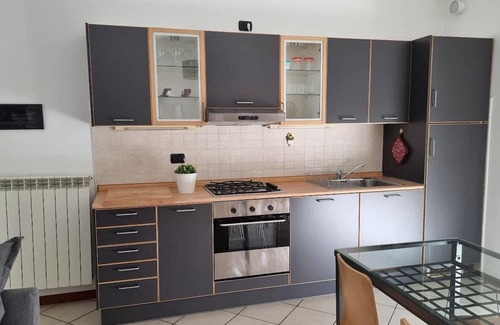 Gallarate Apartment | Cozy one-bedroom apartment with large balcony 10 minutes from Milan Malpensa. WiFi.