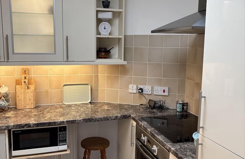 Dunfermline Apartment | Skibo Vista Dunfermline - sleeps 4 guests in 2 bedrooms