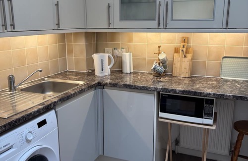 Dunfermline Apartment | Skibo Vista Dunfermline - sleeps 4 guests in 2 bedrooms