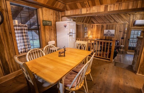 Ansted Cabin | Rich Creek Wilderness Cabin Retreat · Off-Grid Family Haven