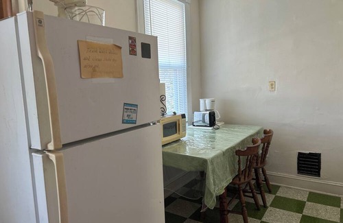 West Baltimore Apartment | Family friendly Tranquil apartment with AC in vibrant Baltimore.