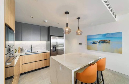 Spring Garden Condo | ZenBreak Allure #502, Beachfront Penthouse