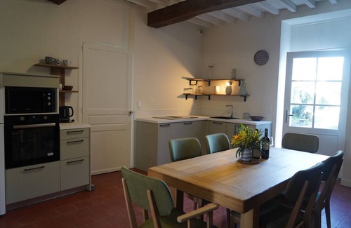 Barcelonne-du-Gers House | Maison bourgeoise 4bed swimming pool-jacuzzi indoor private parking