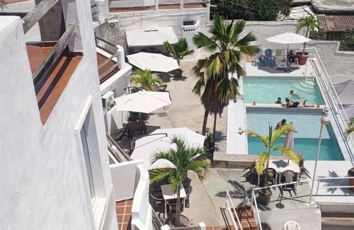 Catia La Mar Hotel | Hotel 10 minutes from the airport shuttle airport 24 hours breakfast included