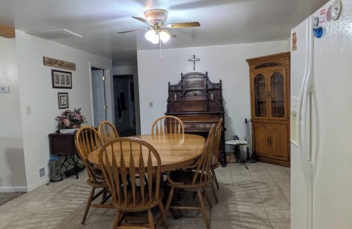 Hillman House | Peace of Heaven: 3-bedroom house in peaceful Hillman with AC