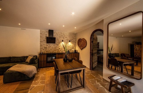 Gex Apartment | Elegant Courtyard Retreat on Estate near Geneva. Mont Blanc views. Pet-Friendly!