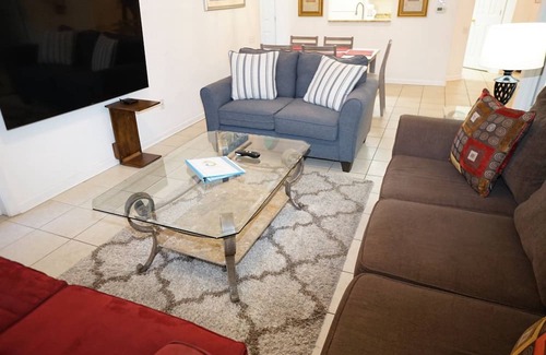 Florida Central Atlantic Coast Resort | 4-bedroom resort in charming Winter Garden with AC