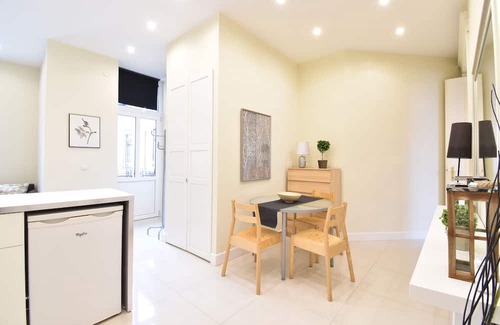 Csarnok negyed Apartment | Beautiful 8 bedroom 6 bathrooms with balconies