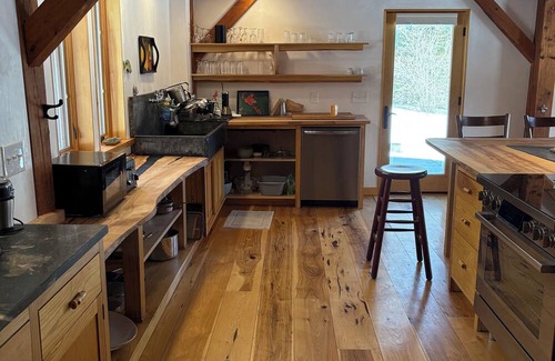 Ashfield Other | Gorgeous Timber Frame Home in Ashfield - 4 bedrooms, 3 bathrooms and Sauna