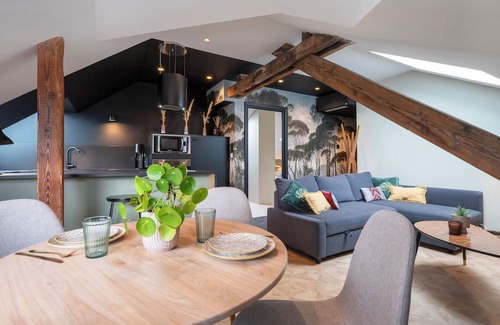 Montigny-les-Metz Apartment | Comfortable air-conditioned apartment, 4th and top floor without elevator