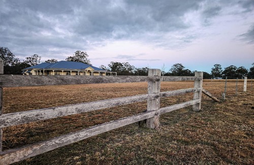 Junabee Cabin | Willow Lodge at Willow Farm, experience the country life