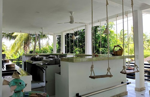 Bukti Bed & Breakfast | Mermaid Suite 2 with AC B&B - Bali Jungle Retreat with Fine Dining & Eco Pool