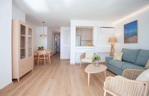 Colonia Sant Jordi Apartment | Apartment 'Edificio Puerto - 1 Habitación F2' with Sea View, Wi-Fi and Air Conditioning