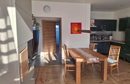 Abenberg Apartment | Apartment 'Im Fränkischen Seenland' with Private Terrace and Wi-Fi