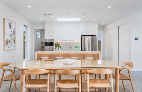 Skennars Head House | Palm Cove Skennars - Beautifully designed coastal retreat