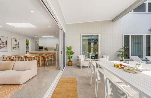 Skennars Head House | Palm Cove Skennars - Beautifully designed coastal retreat
