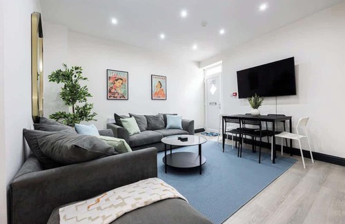 Didsbury Apartment | The Didsbury Loft Sum