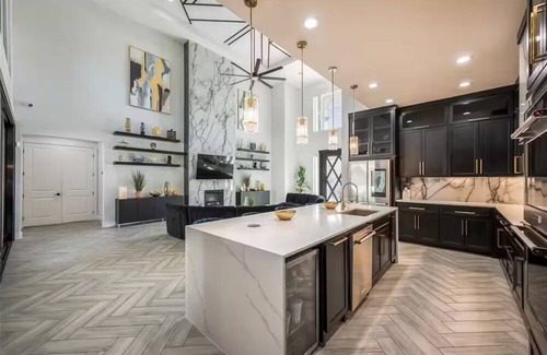 Hull House | Modern Luxe Oasis with Pool