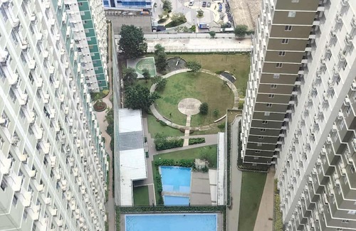 Cebu Condo | Minimaluxe Stay in the heart of Cebu CitynnClean, Comfy and Convenient.