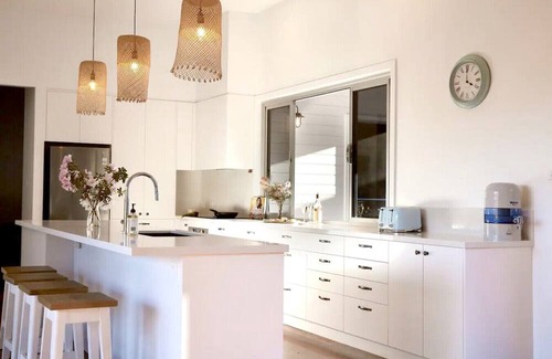 Bangalow House | Sanctuary Spaces - Fig Tree Hill Retreat