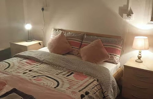 Monaghan Cabin | Cosy retreat in the countryside.