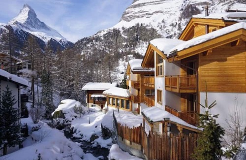Zermatt House | A Luxurious Alpine Escape 1203