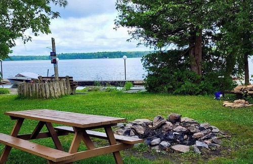 Rosedale Cabin | 2-Bedroom - Balsam Lake Cottages Resort #12