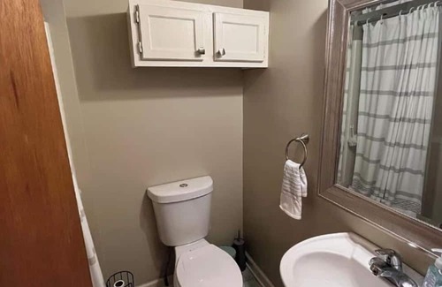 Summerfield Apartment | Quite in law suite