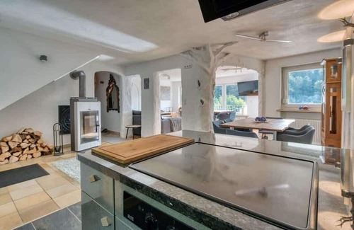 Triberg im Schwarzwald Condo | Villa Arana | Forest View | Oven | BBQ | Balkony