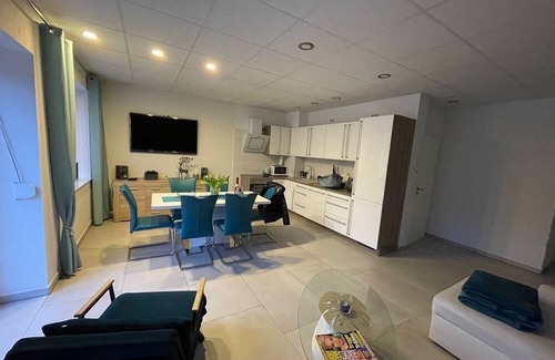 Frankenhain Apartment | New Listing! Kickelhahn vacation apartment in the Holidayhaus directly on the Lütsche reservoir