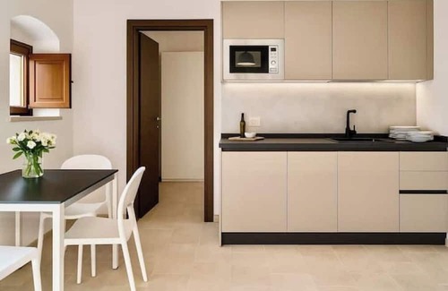 Modica Apartment | two-room apartment with small beam (37 sqm)
