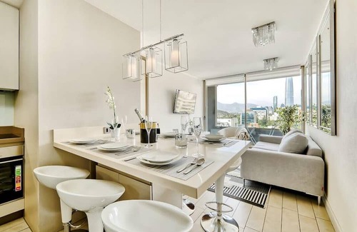 Santiago Apartment | Luxury Silver 3D Parking & Wifi
