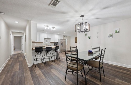 Bridge City House | Beautiful 3 bedroom 2 1/2 bath in Bridge city